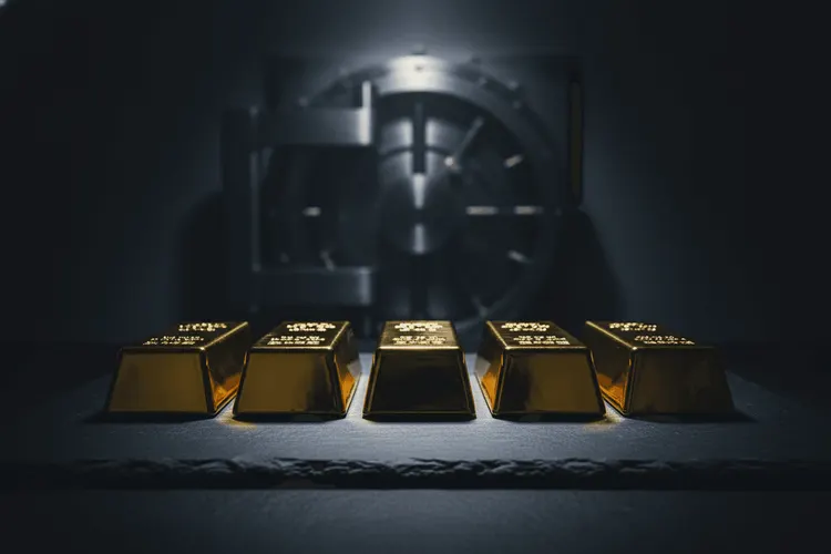 Goldpreis unter Druck: Iran-Konflikt und Fed-Zinsen belasten