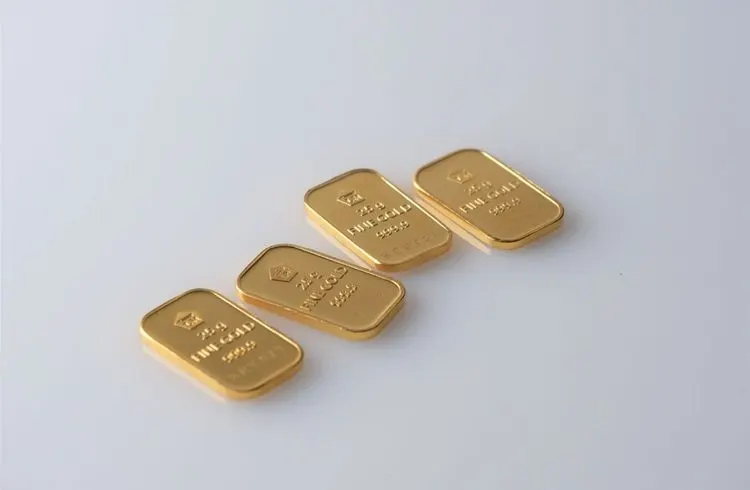 Goldpreis fällt nach Rekordhoch wegen starkem US-Dollar