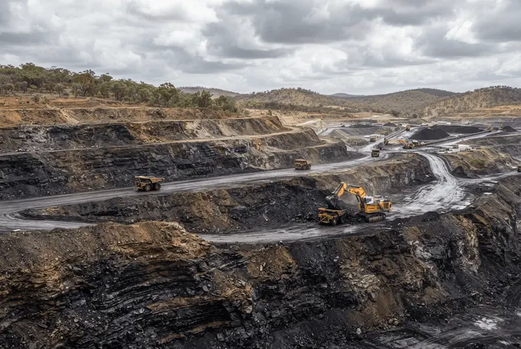 Jameson Resources sammelt Kapital für Kokskohleprojekt Crown Mountain ein