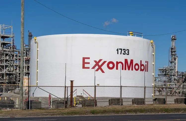 Ölpreisanstieg: ExxonMobil und Chevron brechen Gewinnrekorde