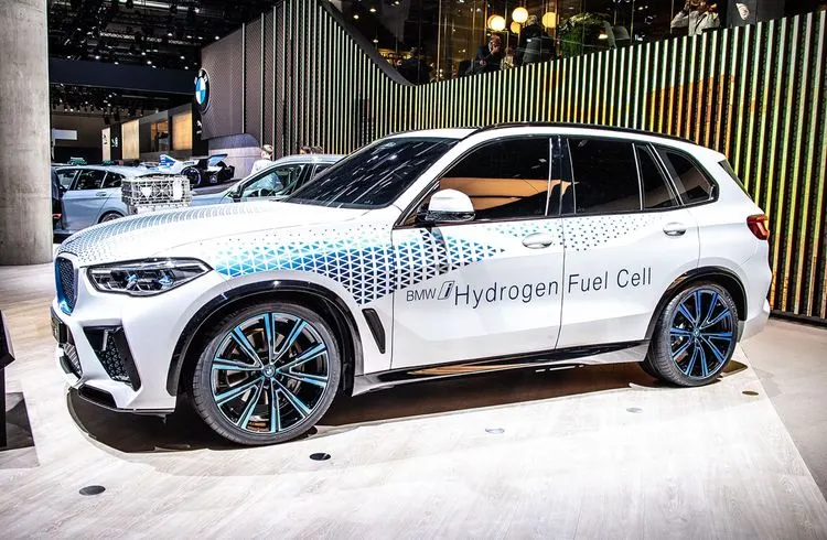 BMW glaubt an Potenzial der Brennstoffzelle