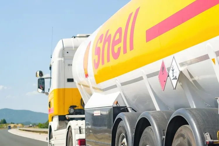 Shell übertrifft Gewinnerwartungen im dritten Quartal