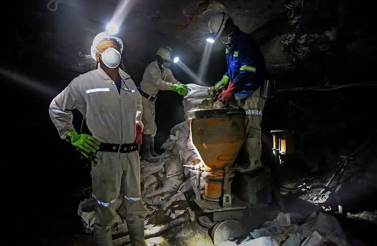 Zimbabwes Bergbauindustrie erwartet Gewinneinbruch 2025